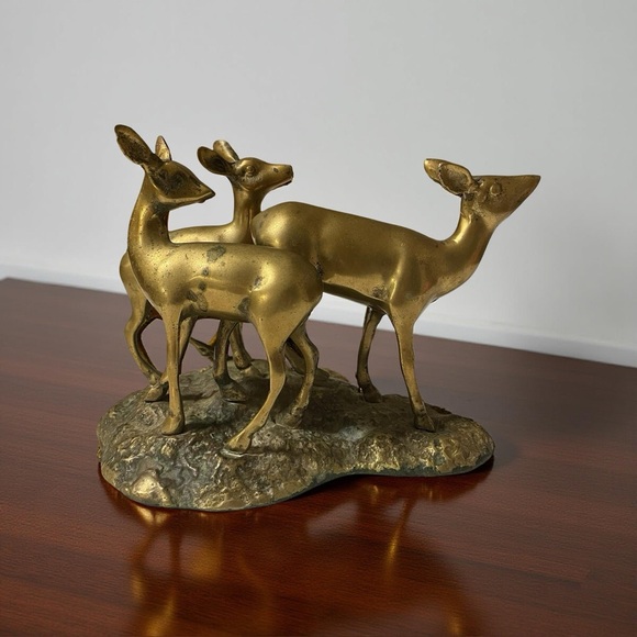 Other - ✨ Vintage Brass Deer & 2 Fawns on Brass Base ✨